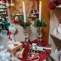 Candle Holders and Candles: A Festive Touch in Taranto!  