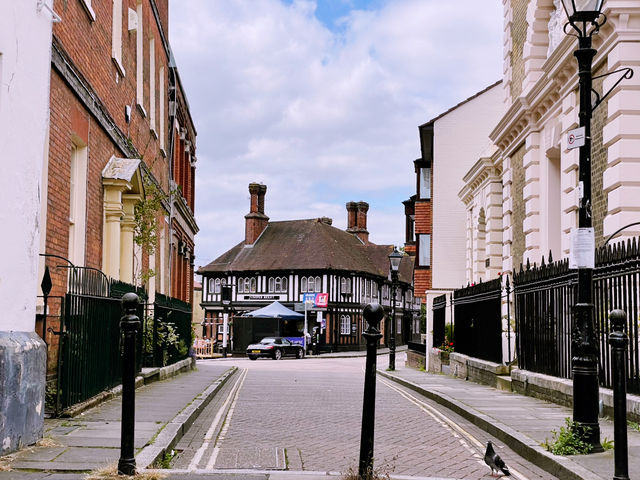 London Day Trip to Southampton – A Seaside Escape with History