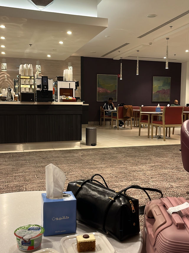 A Sweet Transit at Jeddah Welcome Lounge: On the Way to Turkey