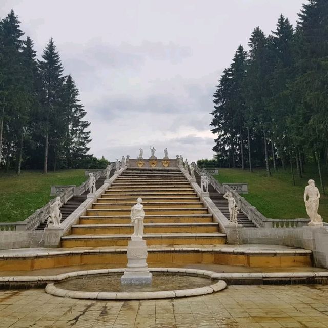 🏰 Peterhof Palace – Russia’s Versailles
