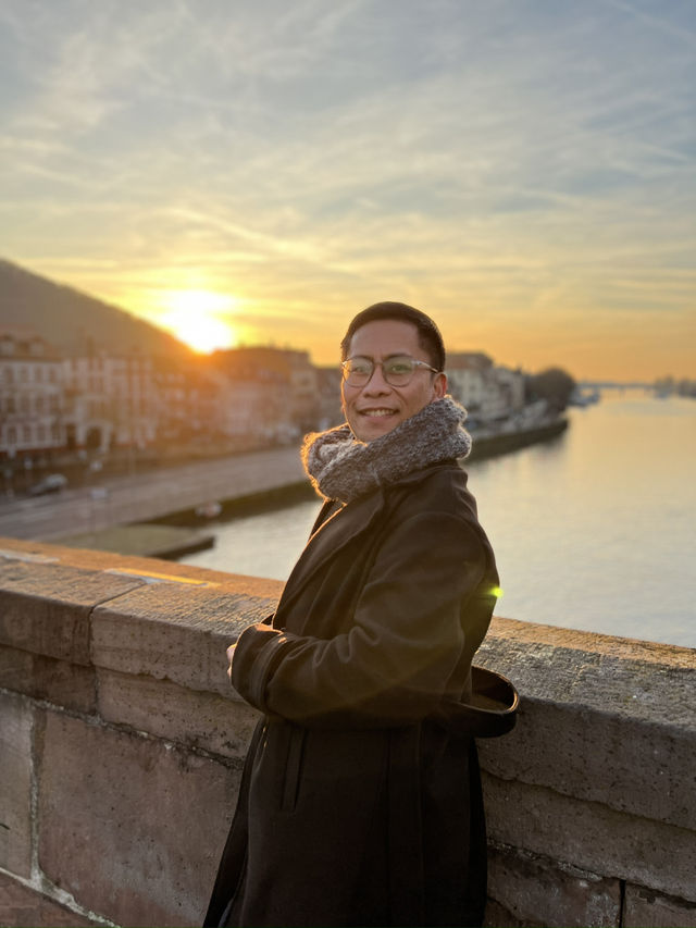 🌉✨ Alte Brücke Heidelberg – Where Romance Meets History Across the Neckar 🇩🇪💫  