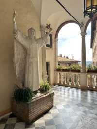 Siena’s Cathedral Quarter: A Medieval Wonderland Awaits!