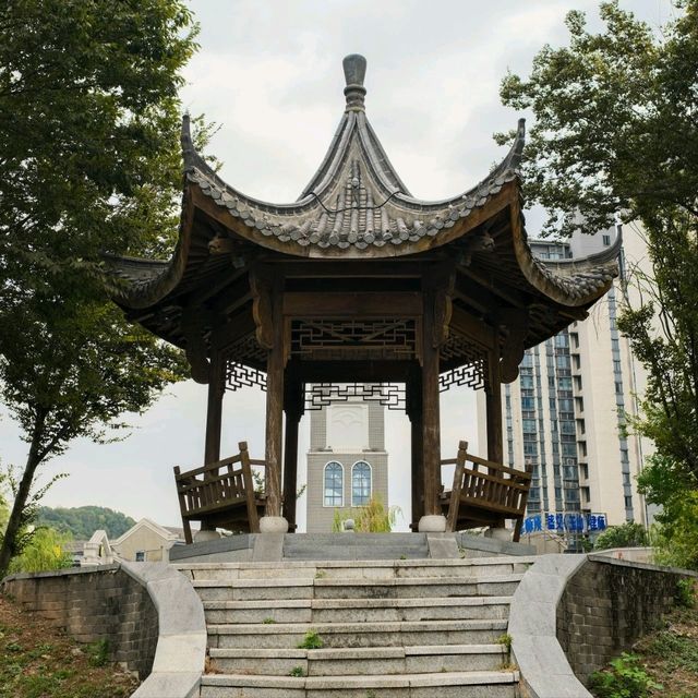 One Day in Yushan – The Charm of a Small City 🌿🏞️🏙️ One Day in Yushan – The Charm of a Small City 🌿🏞️🏙️