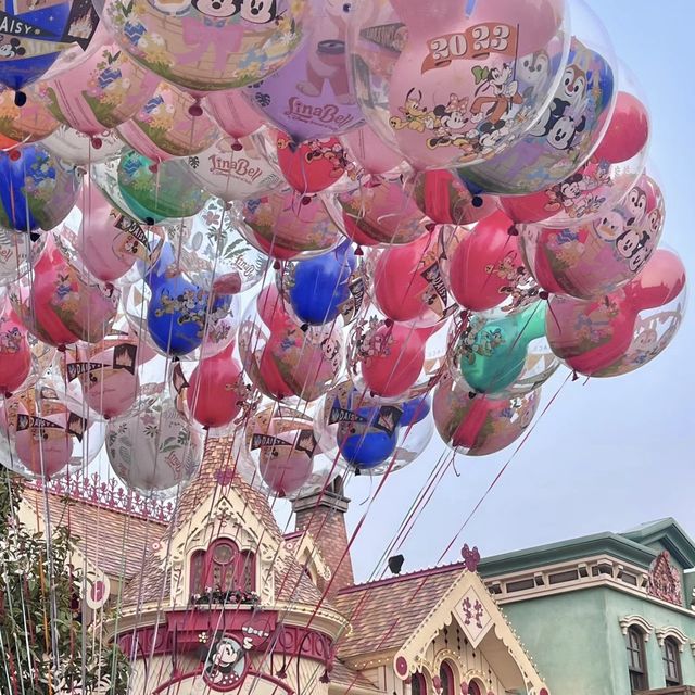 Have fun at Shanghai Disneyland Resort! 💕