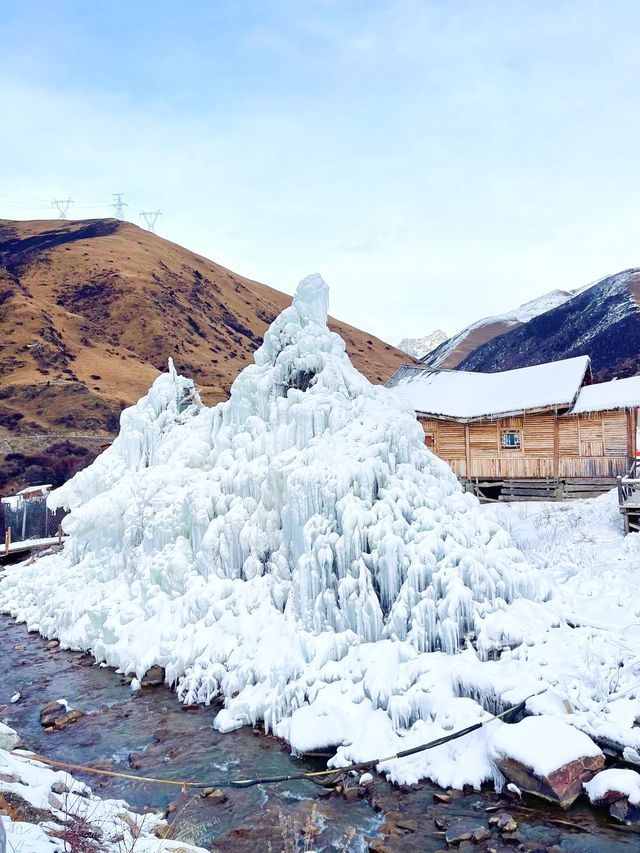 成都娃兒的冬日夢想：鷓鴣山，鵝毛大雪中的滑雪樂園