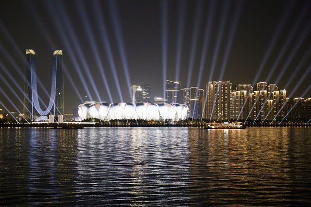 錢塘江邊的美麗夜景