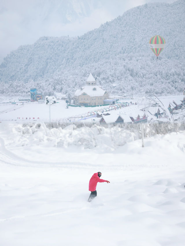 不用去哈爾濱，成都周邊2h就有冰雪王國