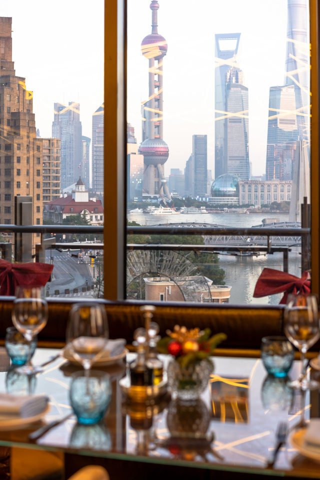 Upon the Suzhou River, the Shanghai Suning Bellagio Hotel with an exceptional view.