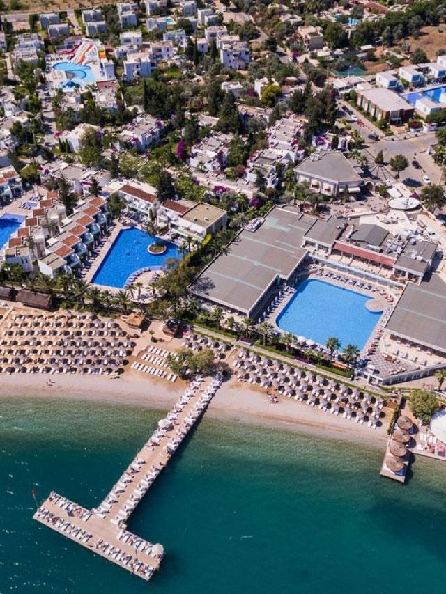 🌟 Torba's Top Stays: Voyage Hotel Highlights 🌊