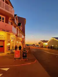 想和你一起去冰島，看世界的盡頭夕陽。
