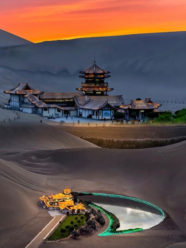 穿越千年的沙漠綺夢：鳴沙山月牙泉深度遊記