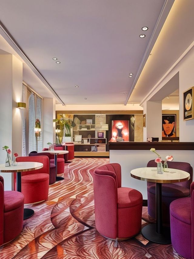 🌟 Amsterdam's Hidden Gems: Cozy Stays & City Views 🌟
