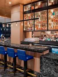 🌟✨ Pittsburgh's Premier Stay: The Oaklander Hotel 🌃🛏️
