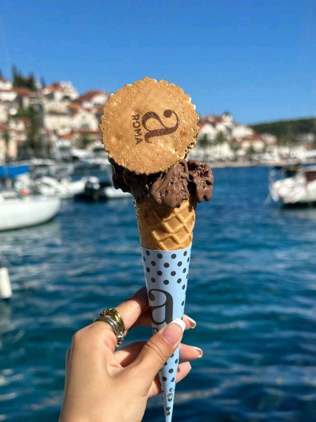 Hvar Beach is a soothing and therapeutic♥️