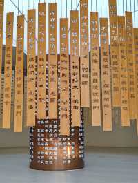 天下之中在哪？西周建城洛邑，是為天下之中。洛邑即在今洛陽。十三朝古都，媲美長安！ 洛陽怎能不去？了我。