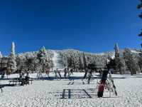 Lake Tahoe skiing at Heavenly offers stunning views