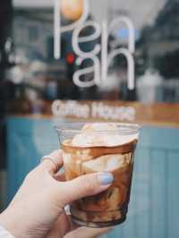 田浦洞的隱藏版質感咖啡館 深藍色的歐式魅力PENAN Café
