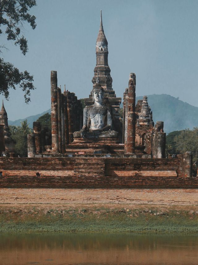 素可泰王朝之旅，邂逅泰國古文明遺跡