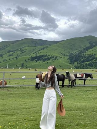 I've been to Hulunbuir! Don't wear skirts, trust me.