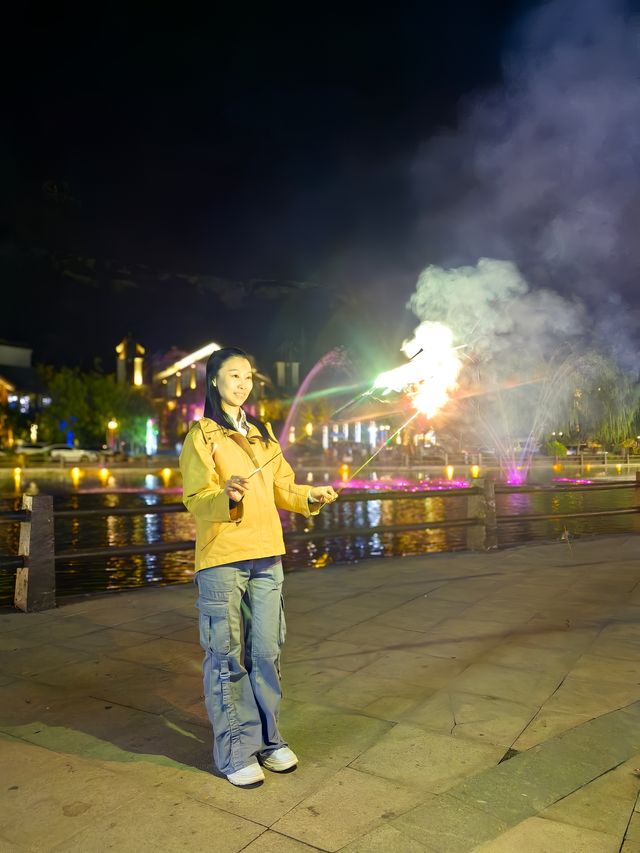 喺承德興隆，0蚊夜遊塞外江南水鎮！