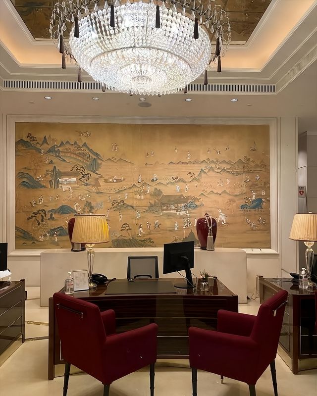 沉醉於新加坡瑞吉酒店嘅奢華時光