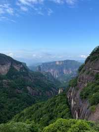 《在神仙居嘅雲端，同火山岩對話：一場地質迷嘅奇幻漂流》【