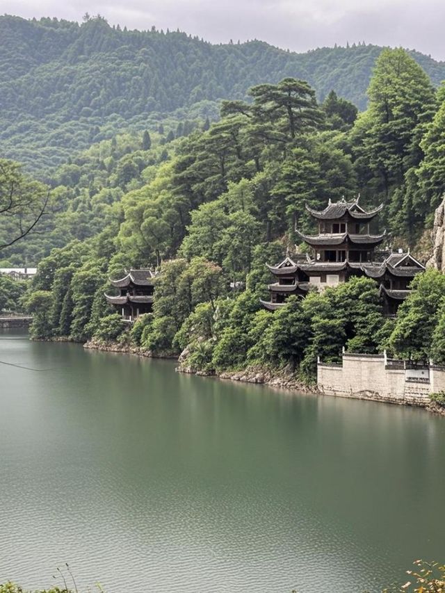 湖南冷門寶藏小城！2200 年古城 + 千璽同款，人均 100 蚊住大院