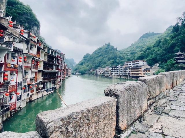【標題】 貴陽周邊2日遊｜古鎮控必打卡！一天穿越軍事要塞，一天漫步水墨山城【正文】
沒有哪個文藝青
