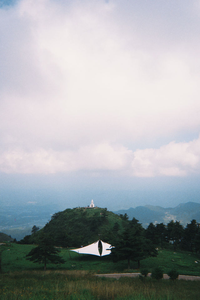 不是新疆!是湖北恩施被嚴重低估的高山草原! 不是新疆!是湖北恩施被嚴重低估的高山草原!