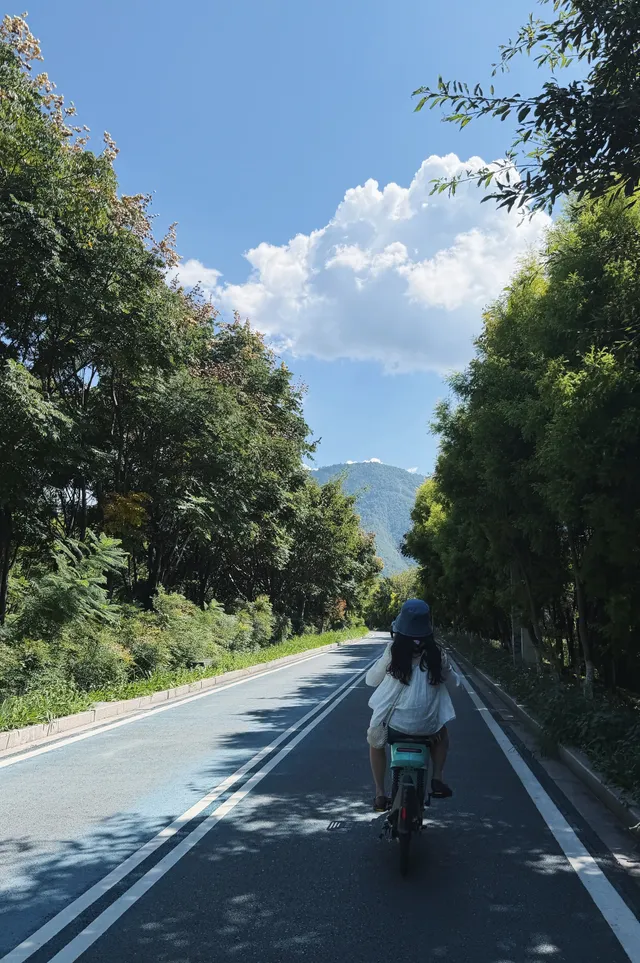 11月的西昌|環海騎行電動車解鎖隱藏觀景點 11月的西昌|環海騎行電動車解鎖隱藏觀景點