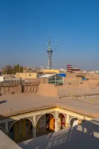 闖進了一千零一夜的夢境裡