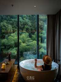 推窗見山｜山林房的泡湯慢時光