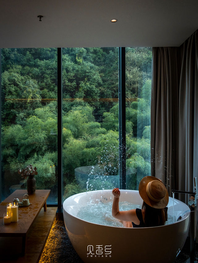 推窗見山｜山林房的泡湯慢時光