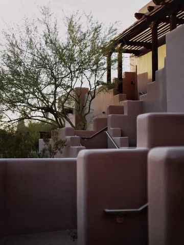 沙漠中的奢華綠洲