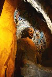 千年石刻佛光打卡