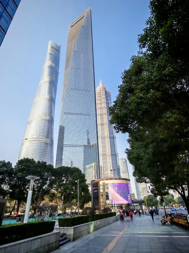 Lujiazui Three Musketeers