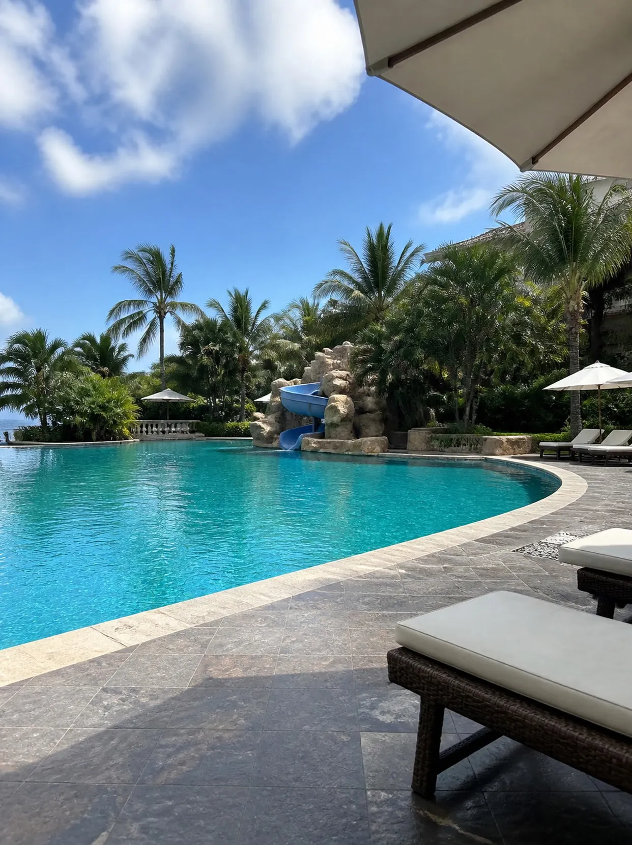 Is Lingshui really a budget alternative to Sanya?