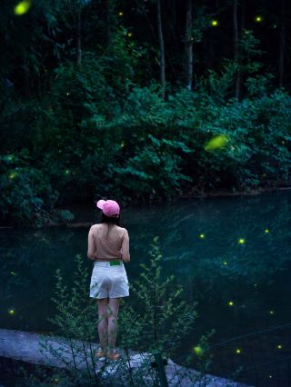 Summer vacation in Chengdu: Stay in the mountains with kids, stream trekking by day, firefly chasing by night