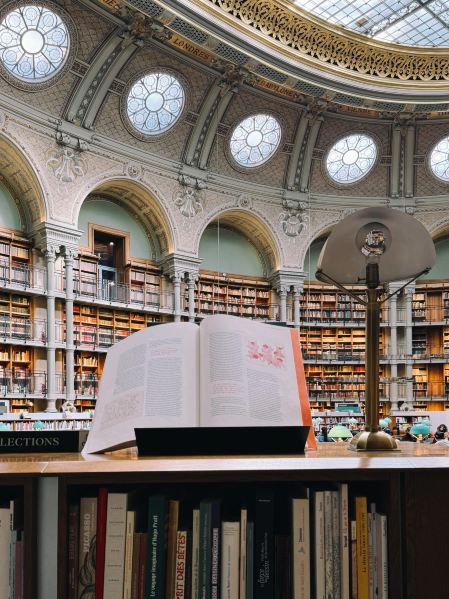 2026 フランス国立図書館 | パリ観光スポットの観光ガイドと旅行体験