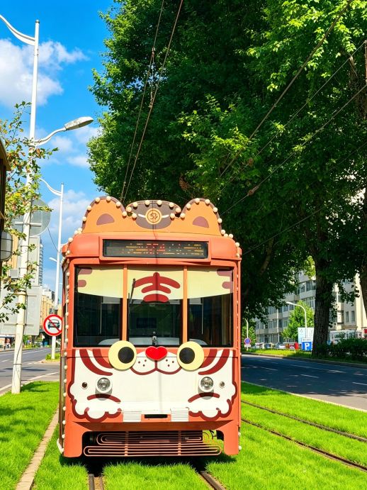春の街を散策し、54路路面電車の詩情に出会う | Trip.com 長春