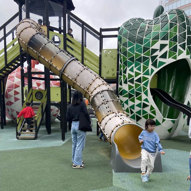 【大型 #發光巨蛋 登陸📸️啦】