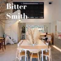 รีวิวคาเฟ่ : Bitter Smith