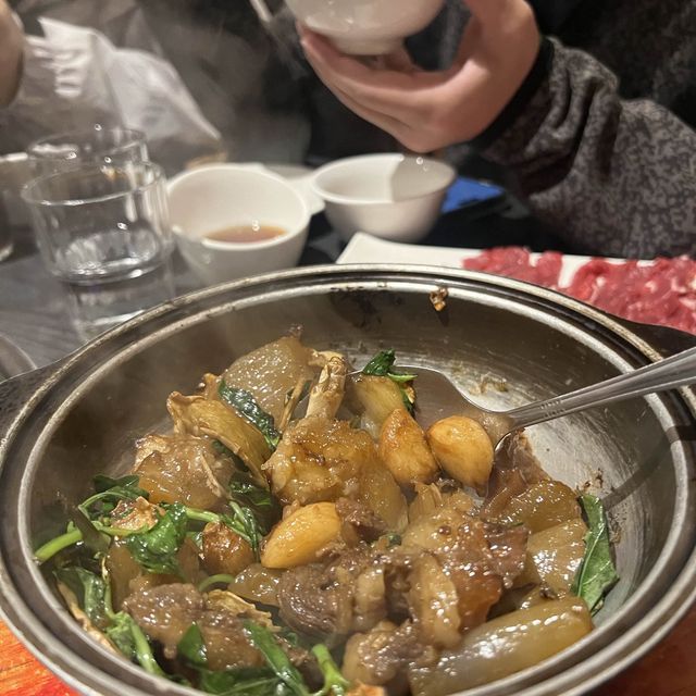 新莊 饗牛二館火鍋.鮮牛肉專賣店 這裡牛肉好吃到落淚