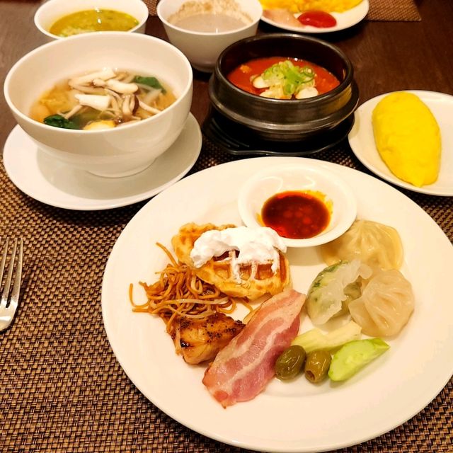 안먹으면 후회하는!🐷앰배서더 서울 풀만 조식💖