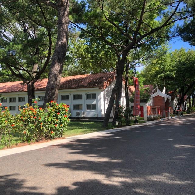 八塊厝民俗藝術村