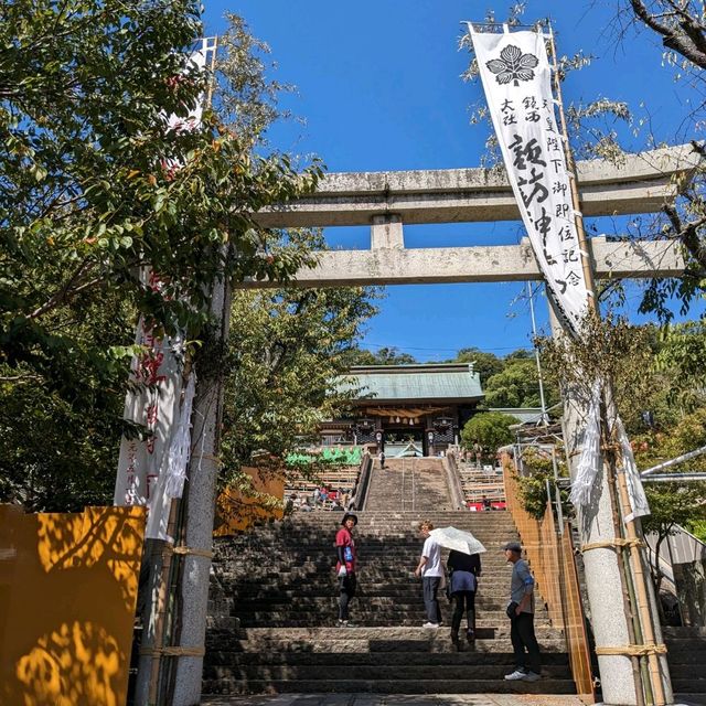 【諏訪神社】１０月７日から９日までの３日間［長崎くんち］が奉納される…凄い階段が有る神社。