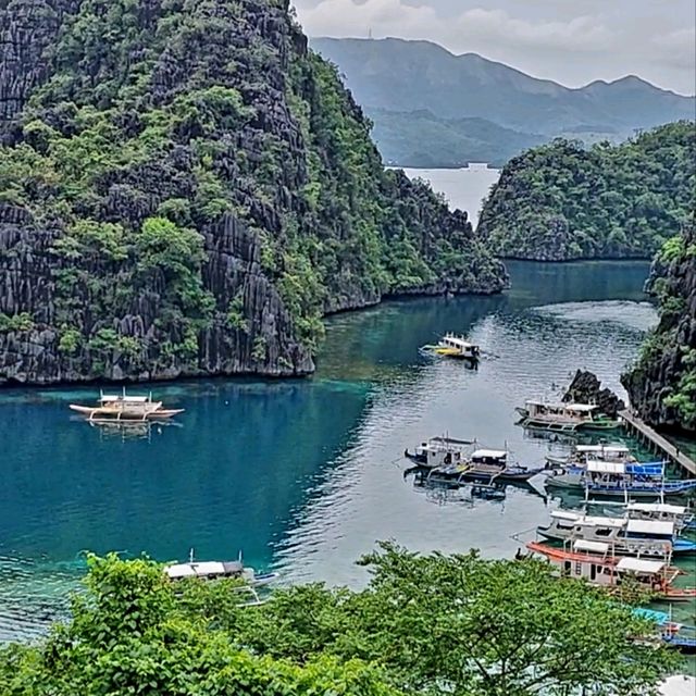 KAYANGAN LAKE, CORON ISLAND 