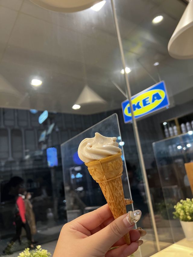 Tokyo’s IKEA Ice Cream 🍦 