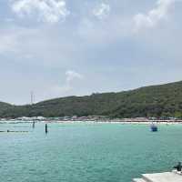 เที่ยวทะเลสวยๆ หาดตาแหวน เกาะล้าน