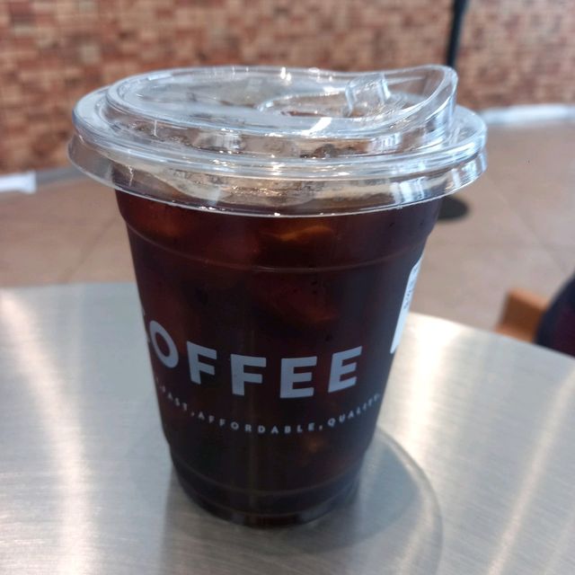 置身偽法國街頭嘆咖啡☕️